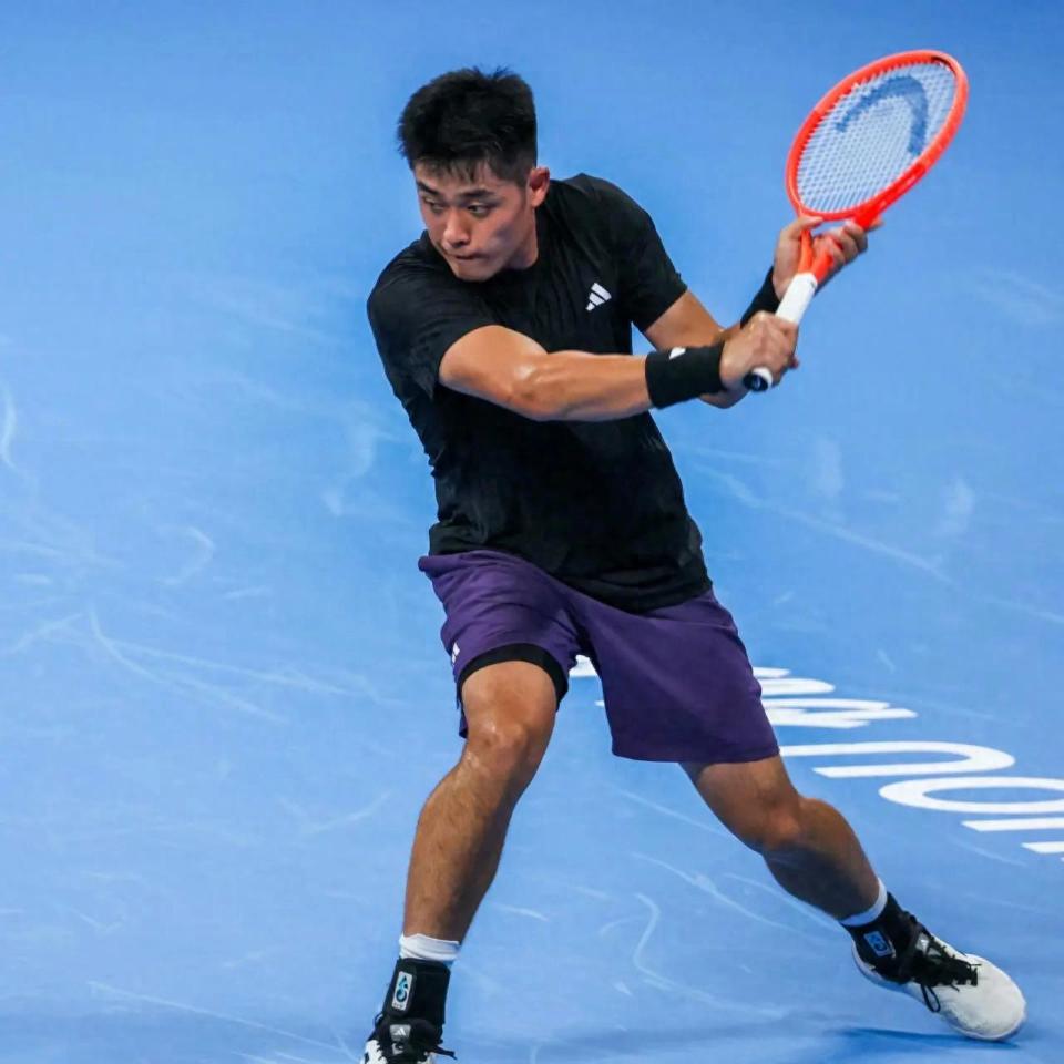 因为在另一, 拉斯 因为在另一, 拉斯