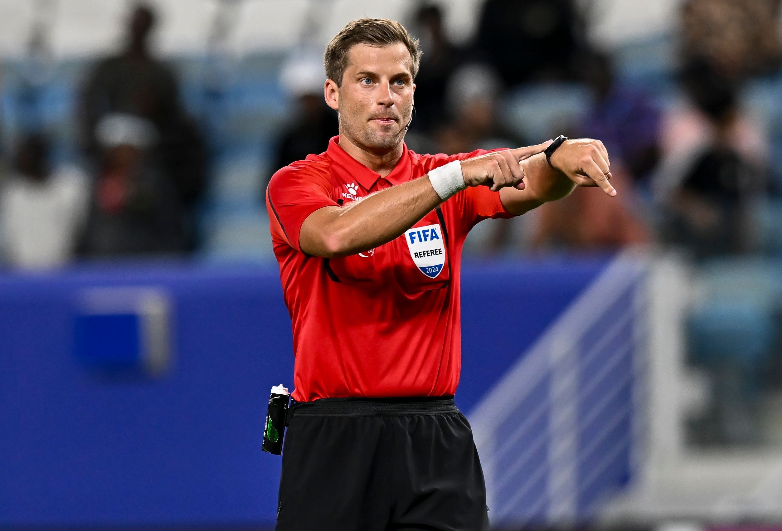 年的亚历山 年的亚历山