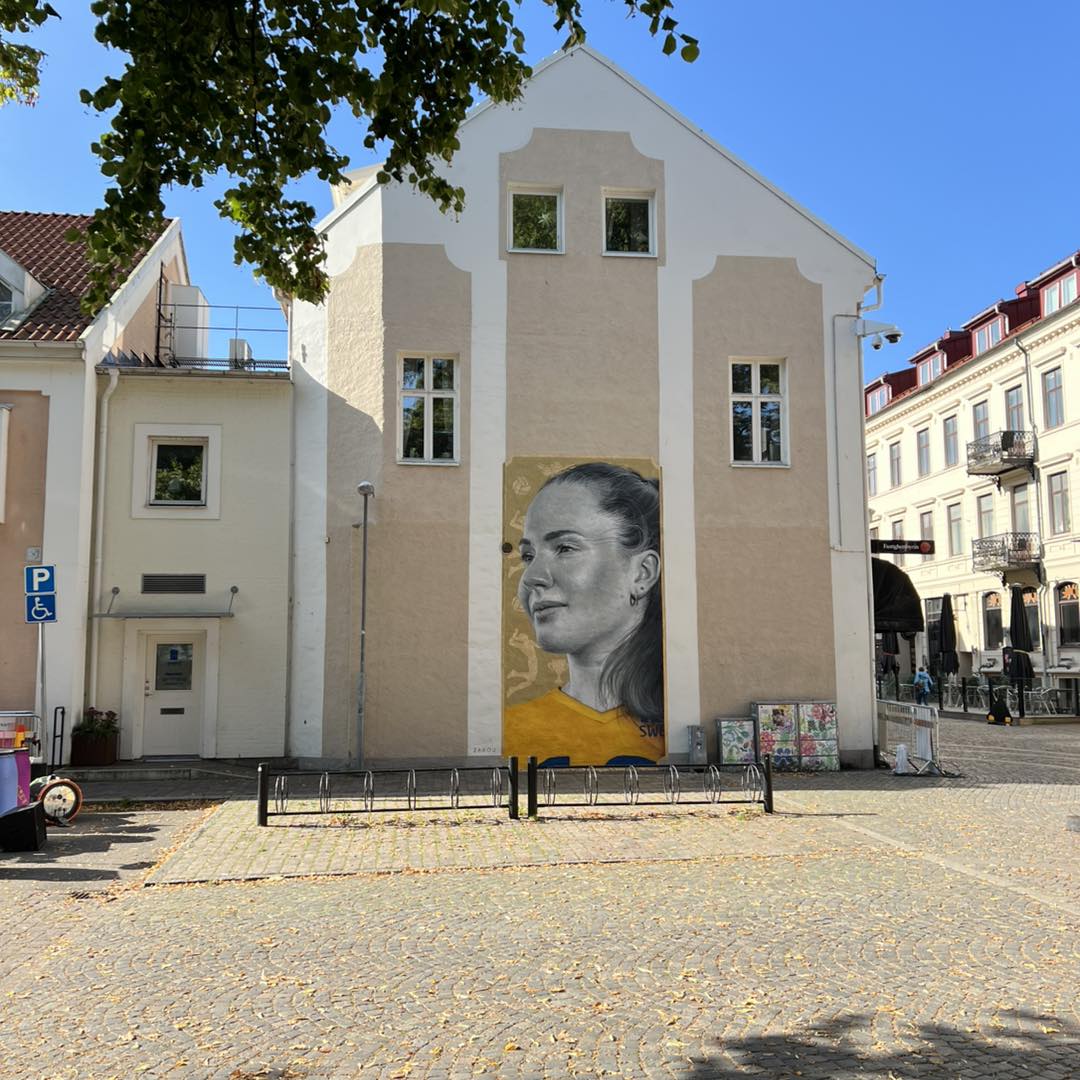 在其家乡恩 在其家乡恩