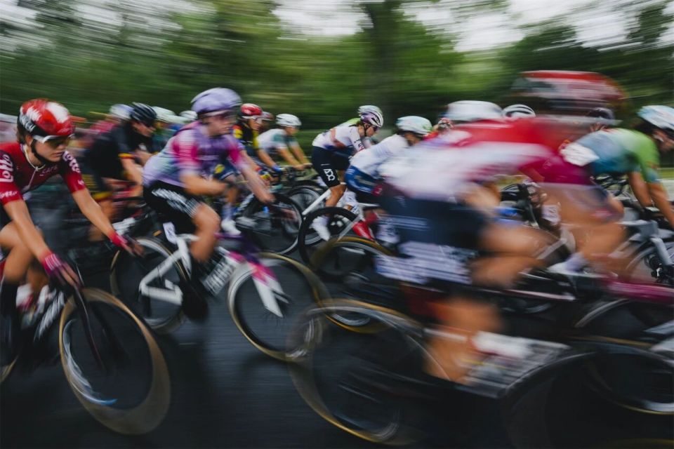 在国外可见, 海发现 在国外可见, 海发现