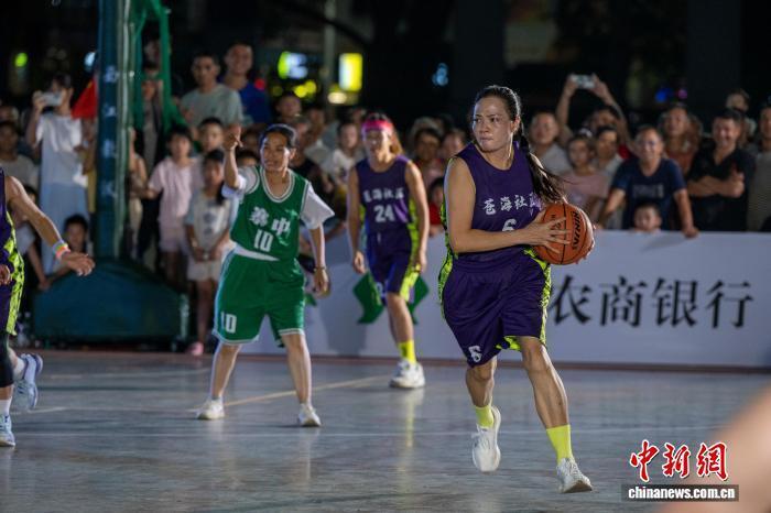 Pk, 镇欢乐乡村 Pk, 镇欢乐乡村